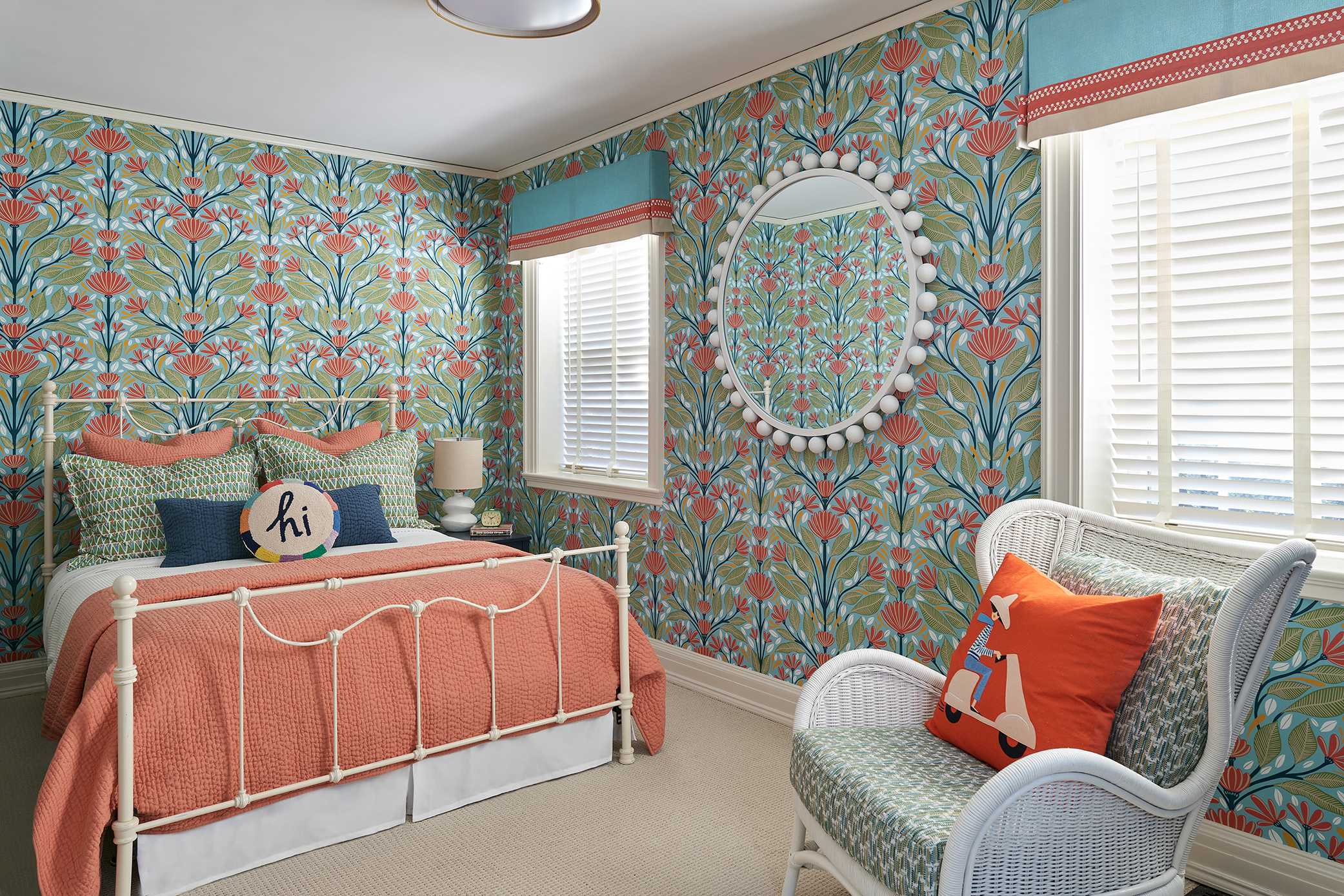 St. Charles Teen Room Decorator